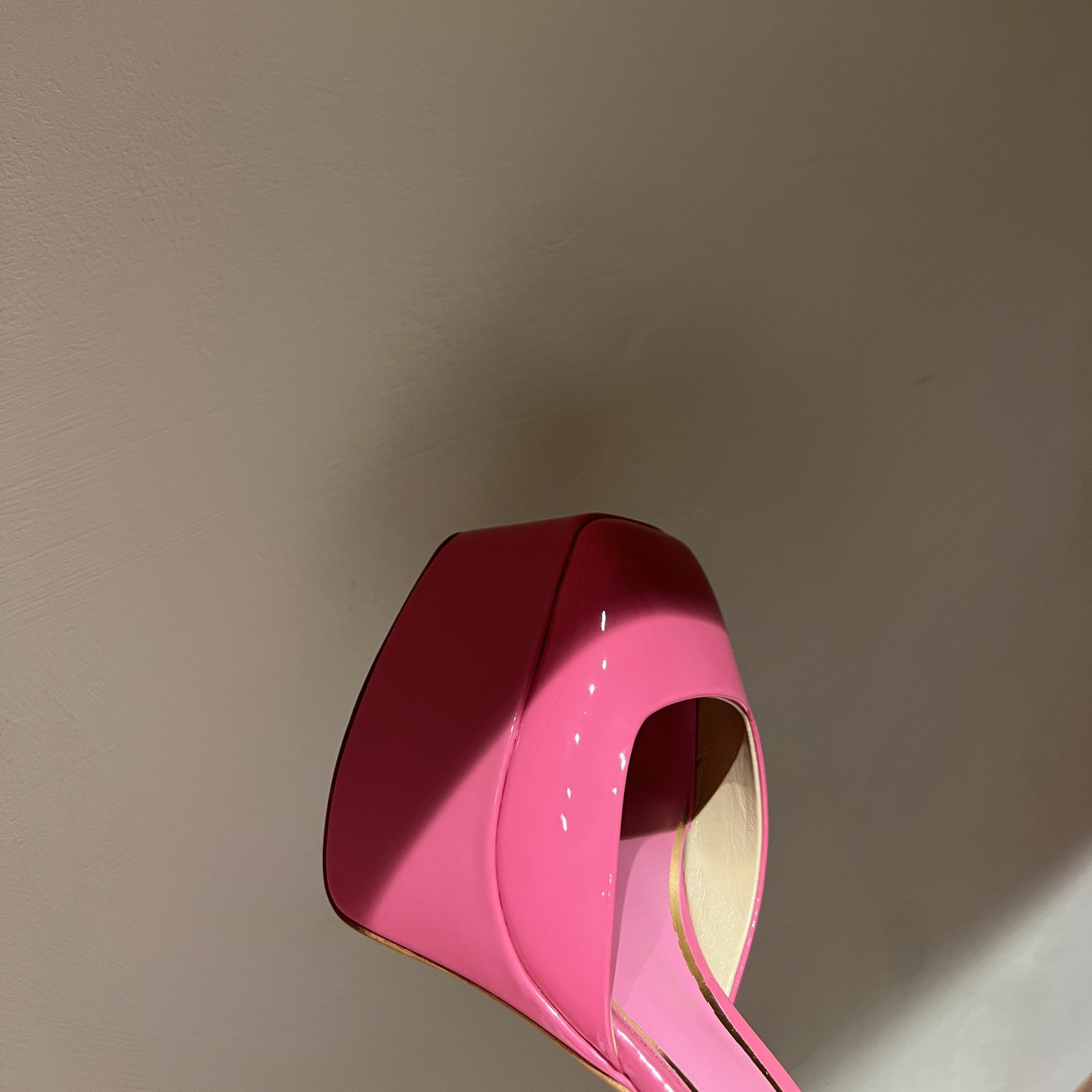 Valenti Garavani Tan-Go Platform Pump In Patent Leather  155 MM - FashionPlug