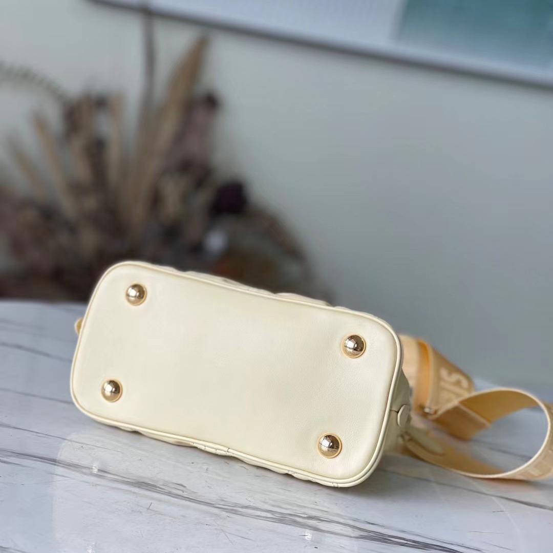 Louis Vuitton Alma BB Handbag(24.5-18-12CM)  M59821 - FashionPlug