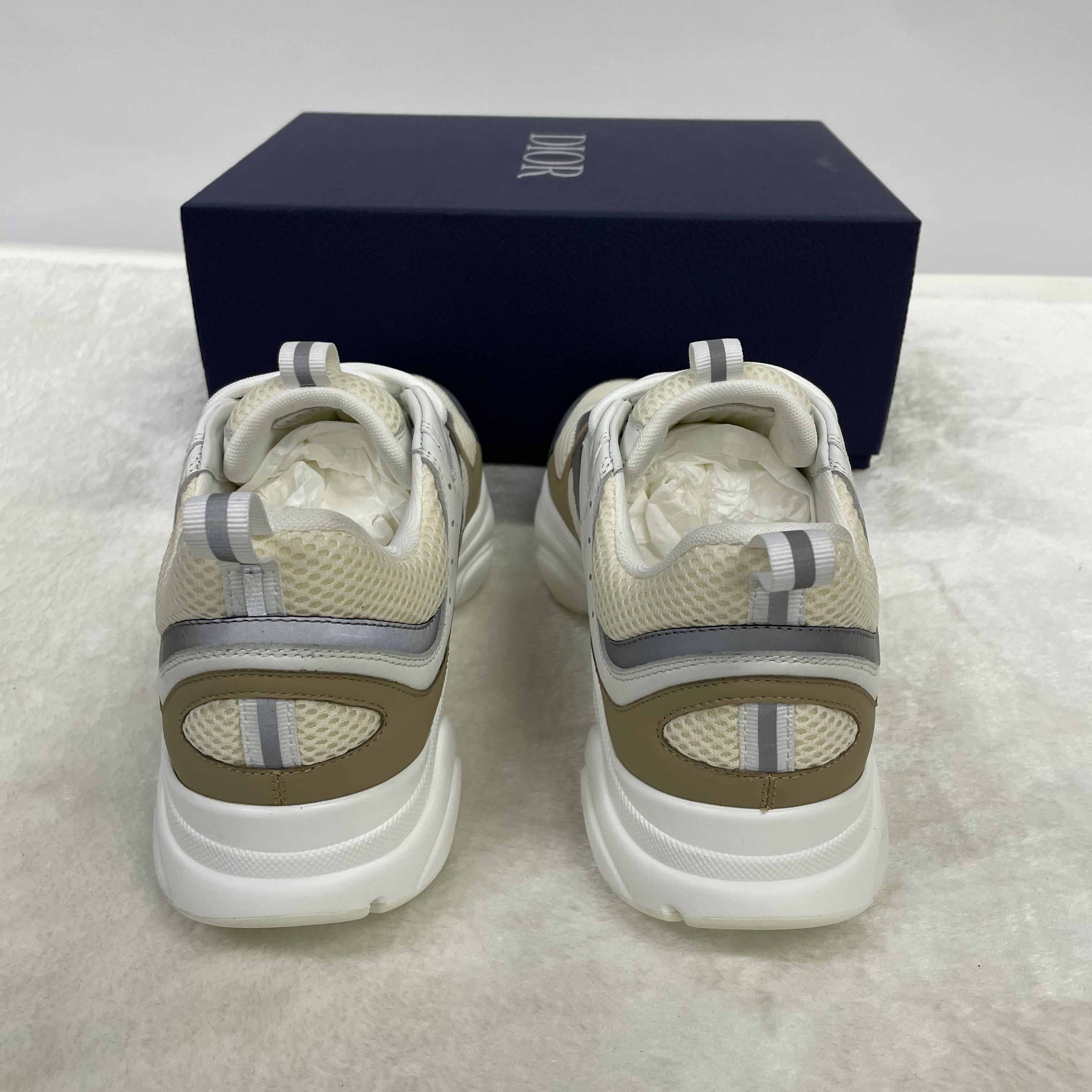 Dior Sneaker  - FashionPlug