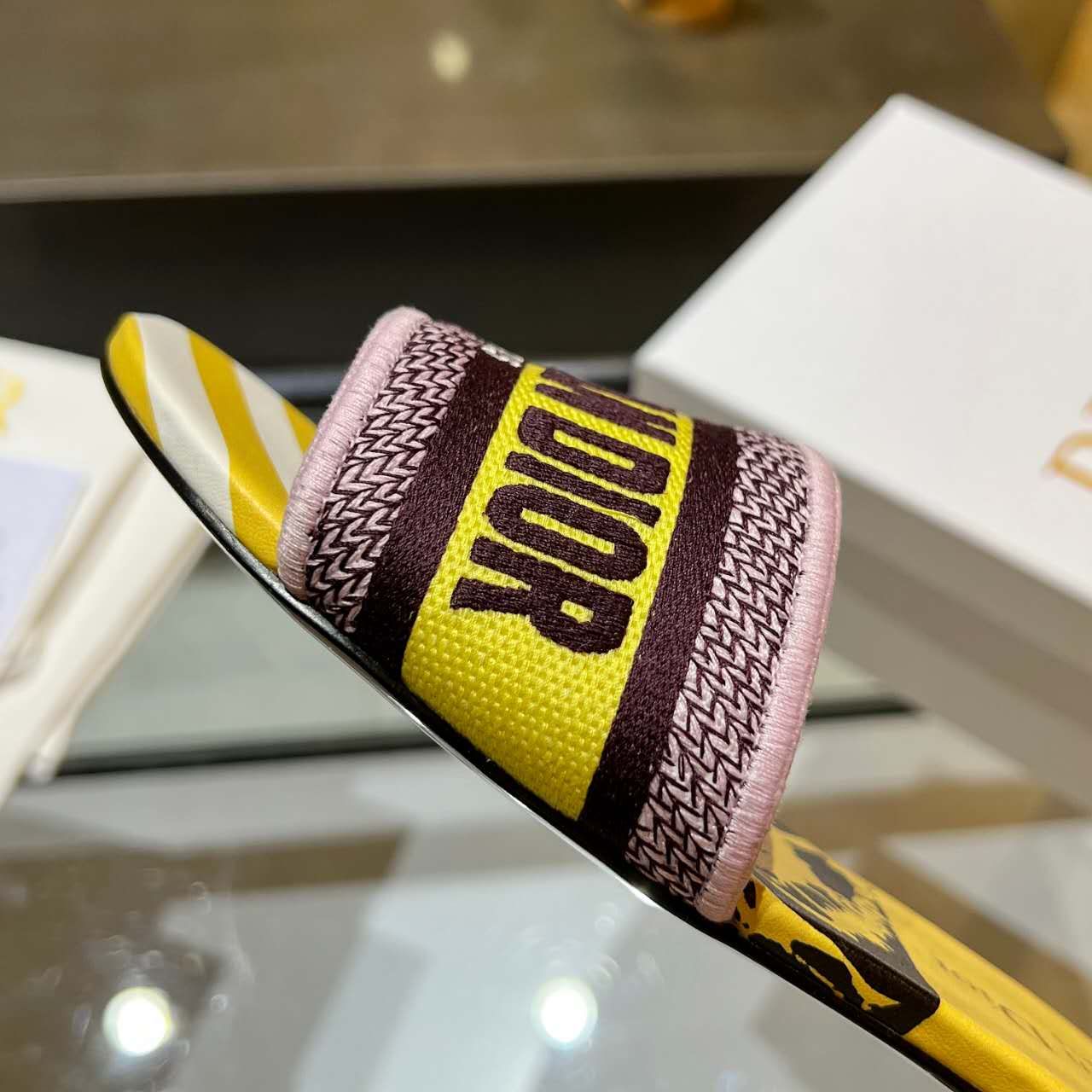 Dior Women Slides - FashionPlug