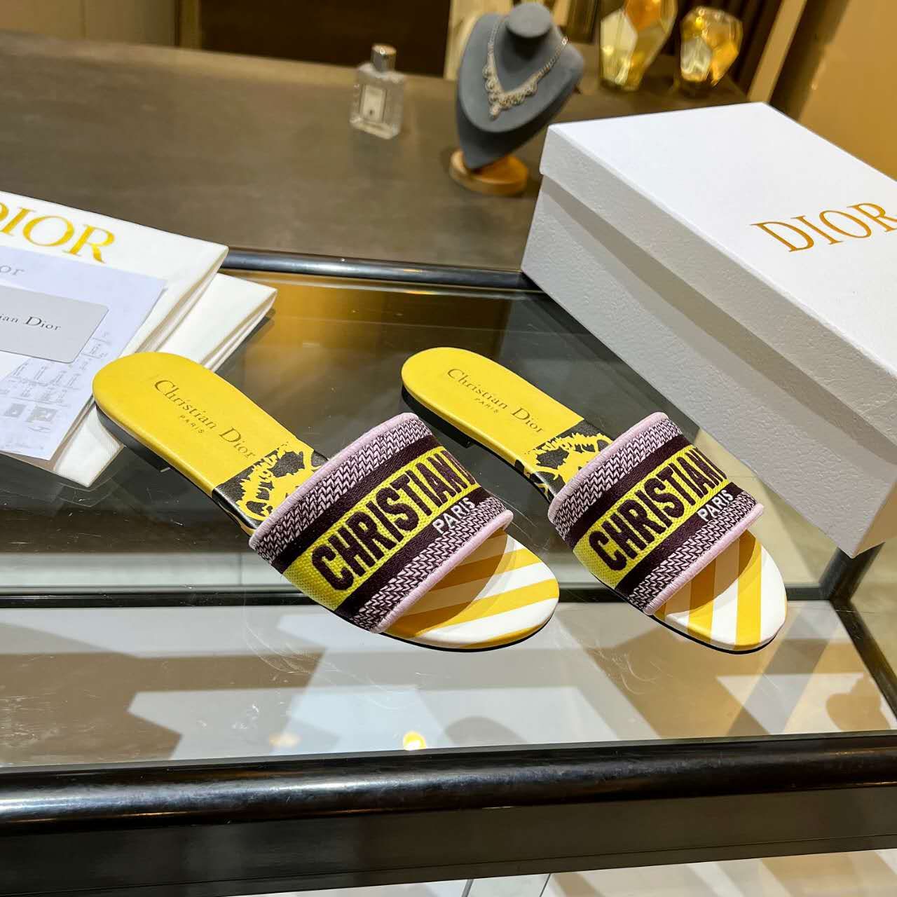 Dior Women Slides - FashionPlug