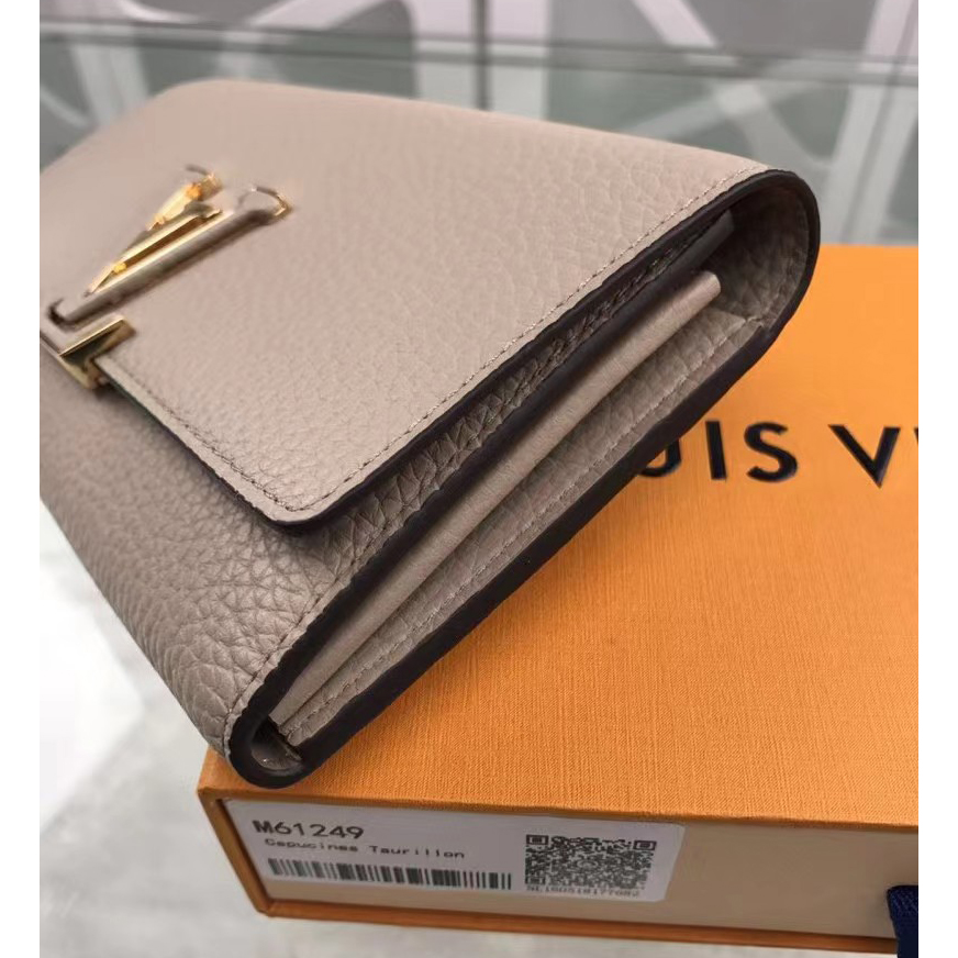 Louis Vuitton Capucines Wallet(19-10-2cm )  M61249 - FashionPlug