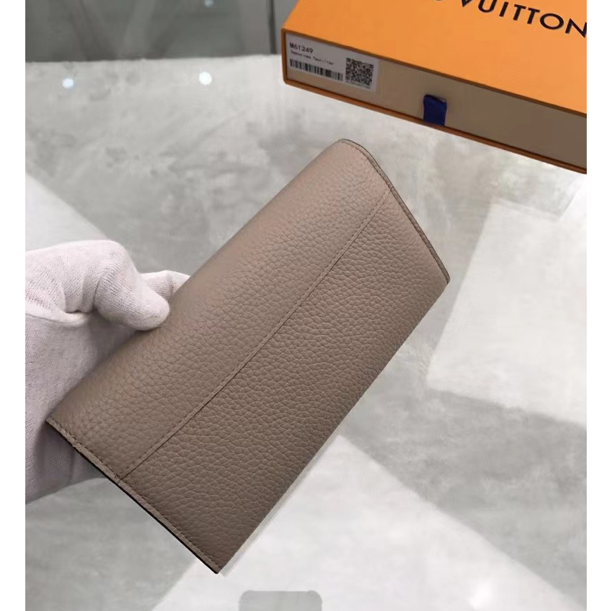 Louis Vuitton Capucines Wallet(19-10-2cm )  M61249 - FashionPlug