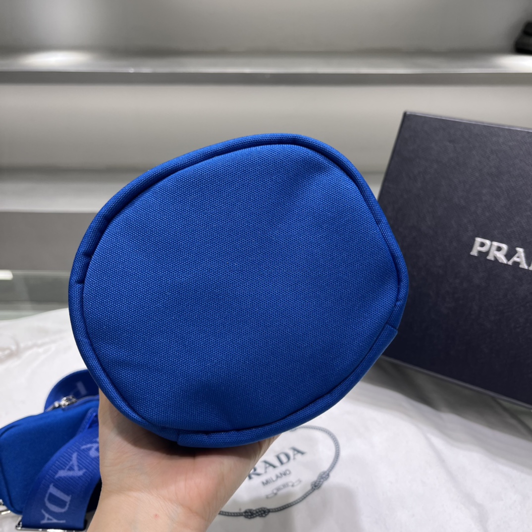 Prada Canvas Shoulder Bag(21-15-15cm)   2VH147 - FashionPlug
