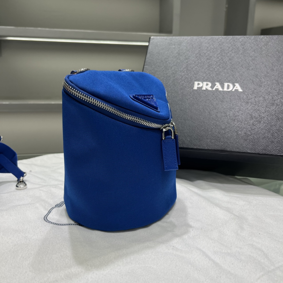 Prada Canvas Shoulder Bag(21-15-15cm)   2VH147 - FashionPlug