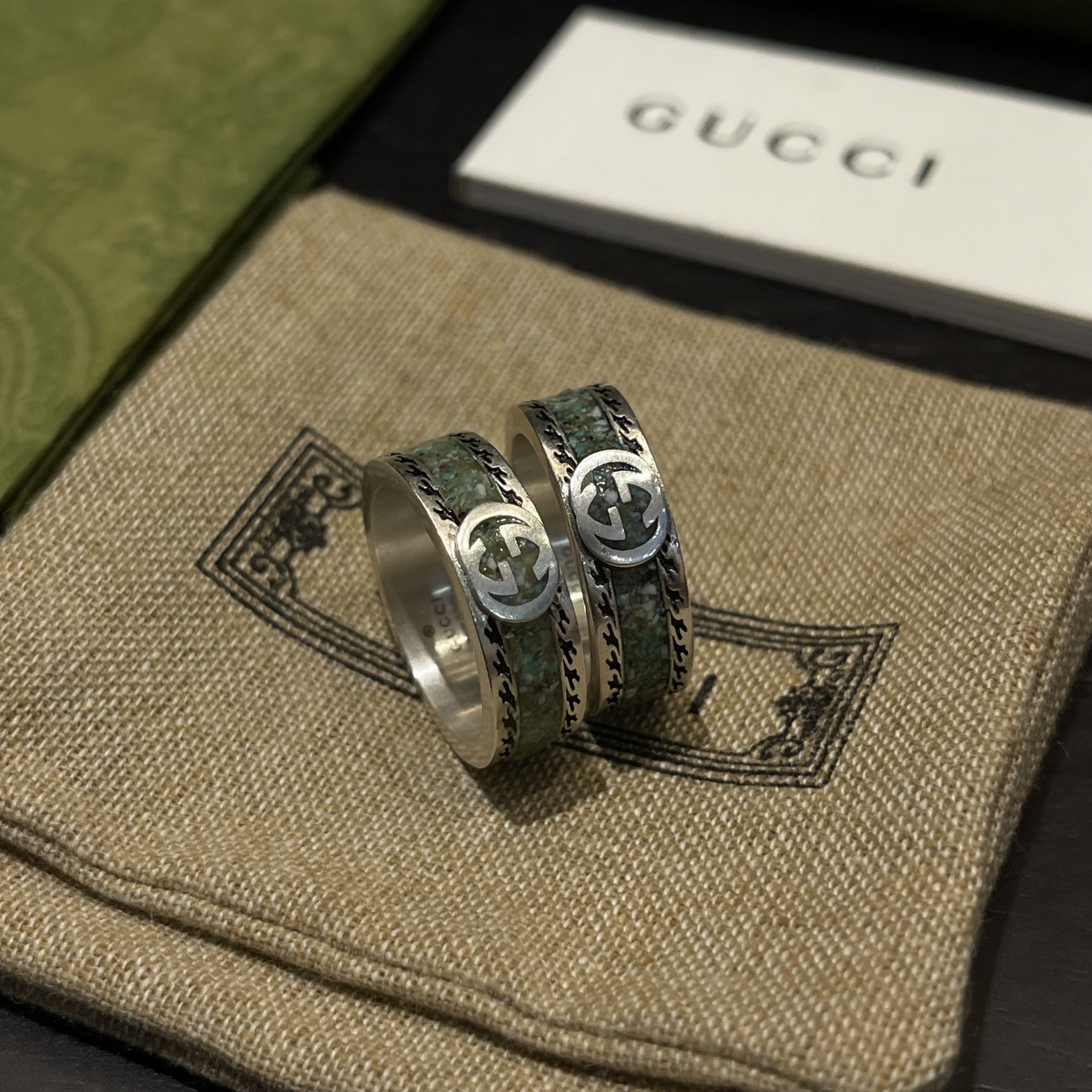 Gucci Ring with Interlocking G - FashionPlug