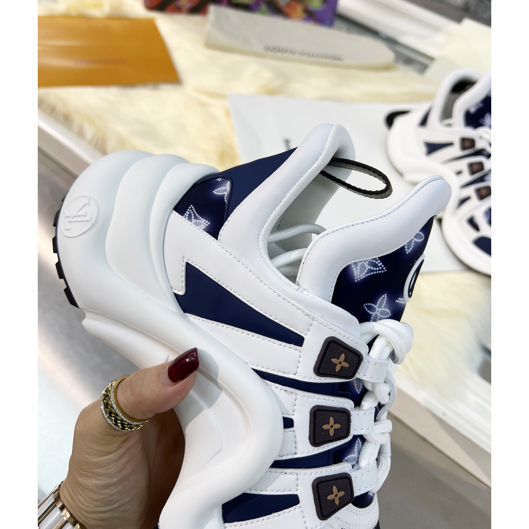 Louis Vuitton LV Archlight Sneaker   1A9RX2 - FashionPlug