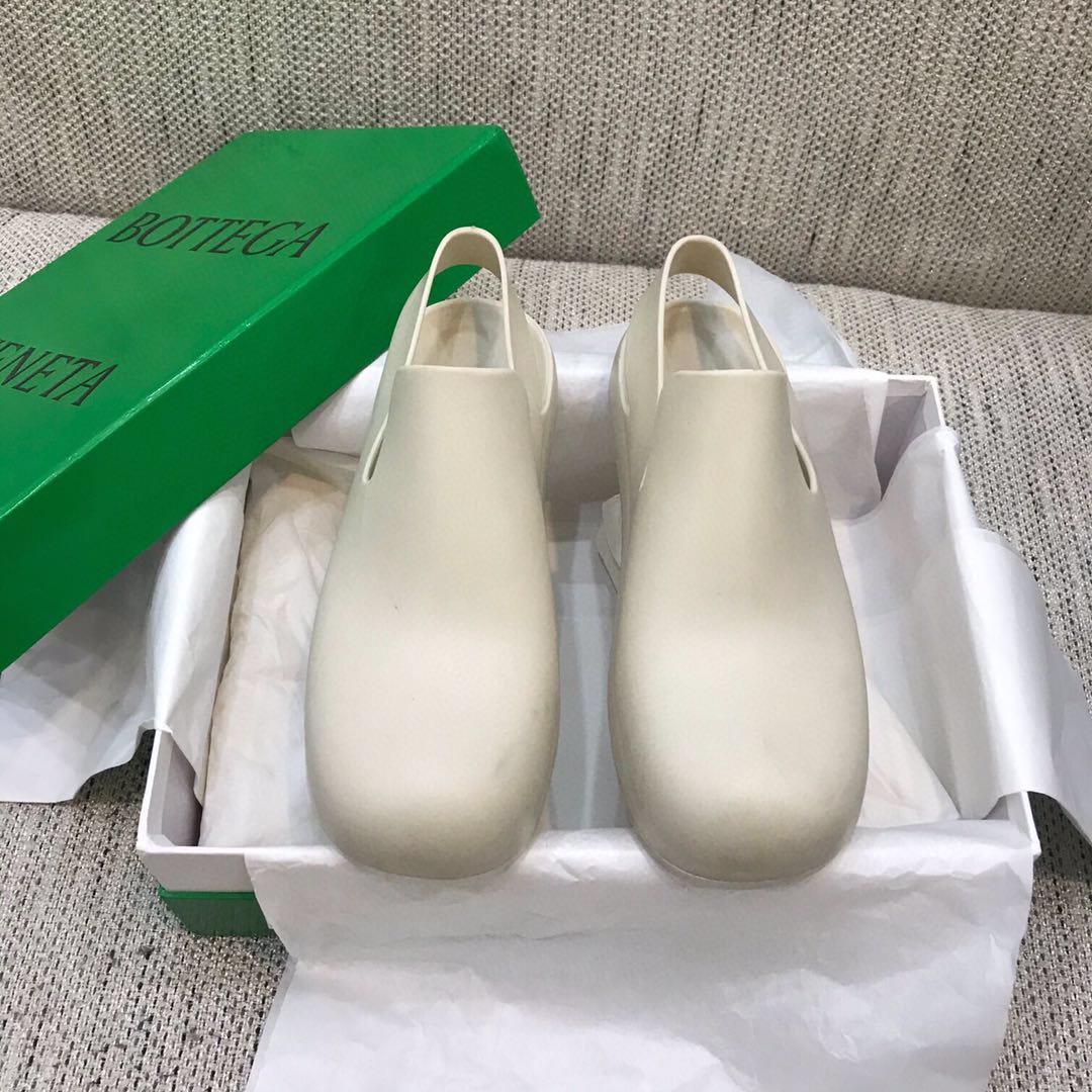 Bottega Veneta Puddle - FashionPlug