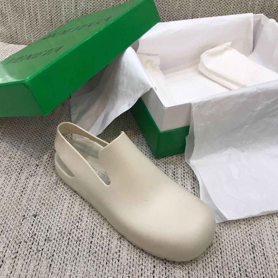Bottega Veneta Puddle - FashionPlug