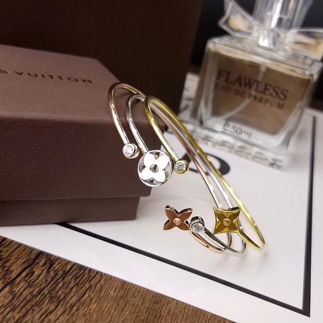Louis Vuitton Idylle Blossom Twist Bracelet(Set Of Three) - FashionPlug
