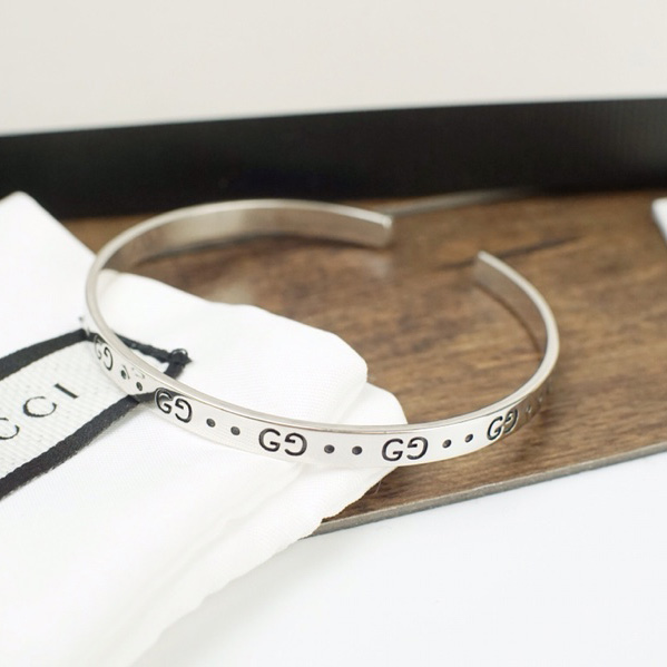 Gucci Icon 18k Bracelet - FashionPlug