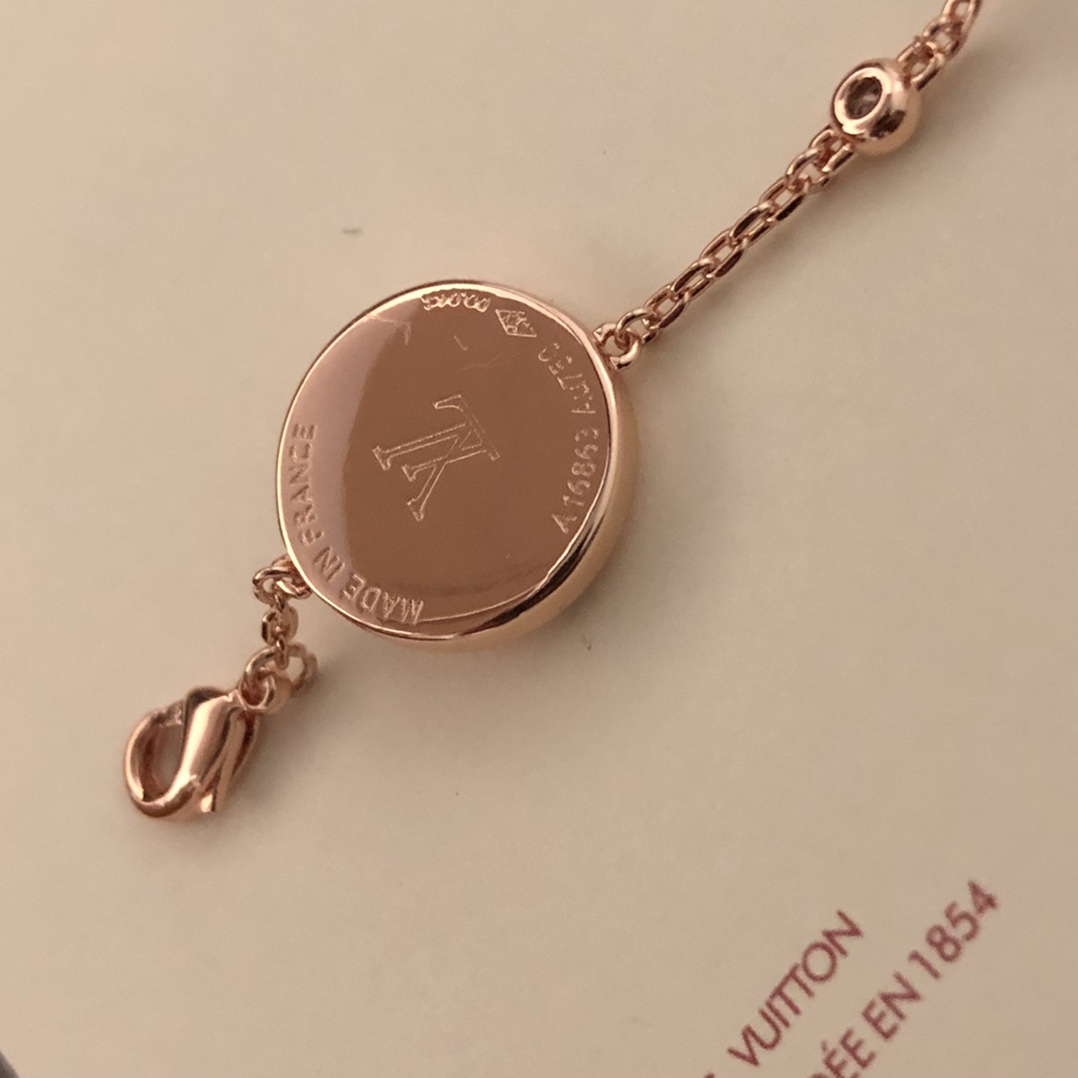 Louis Vuitton Color Blossom BB Multi-Motifs Bracelet   Q95650 - FashionPlug