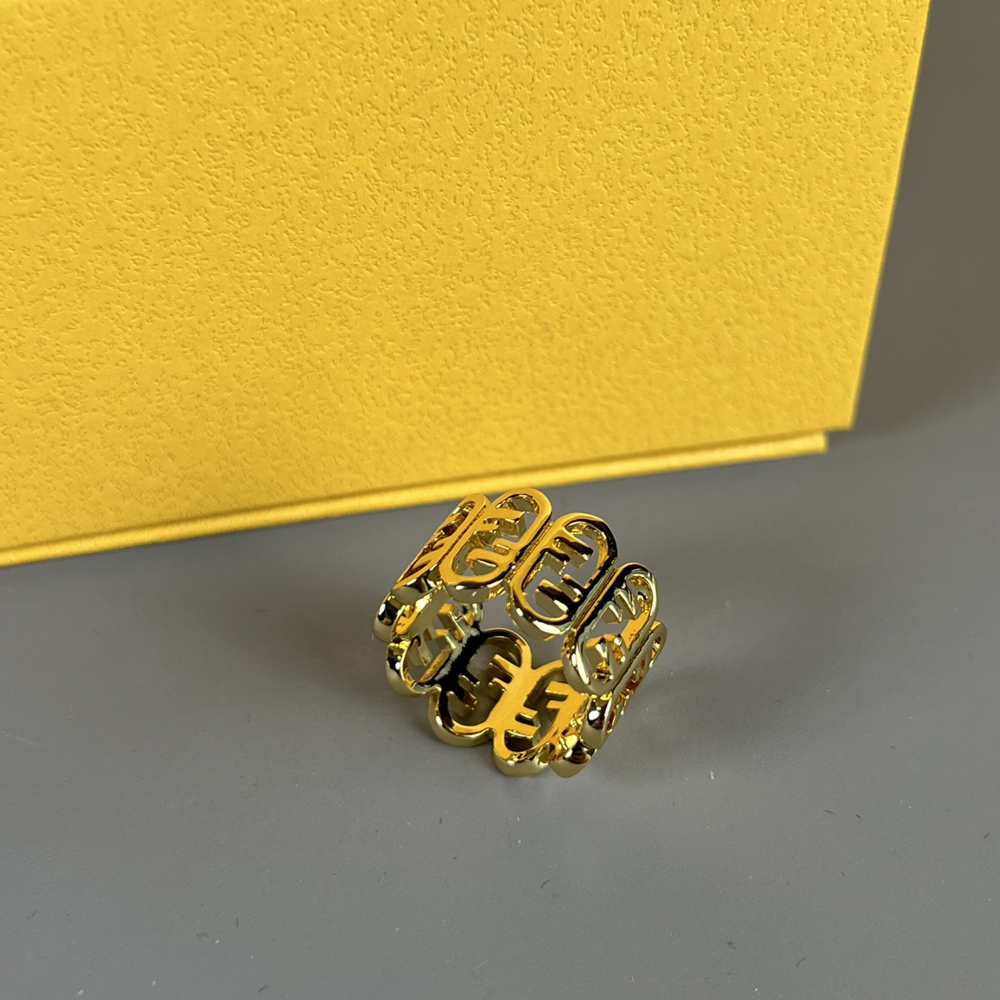 Fendi Fendi O’Lock Gold-Coloured Ring - FashionPlug