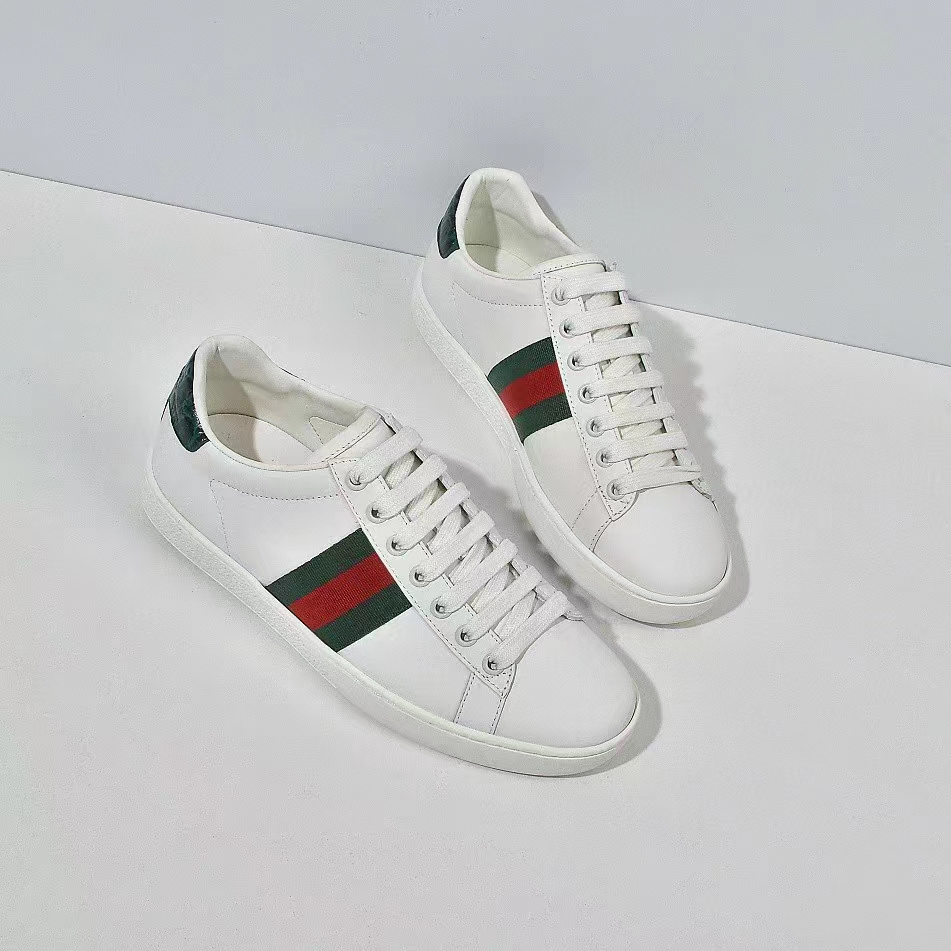 Gucci Logo Sneaker - FashionPlug