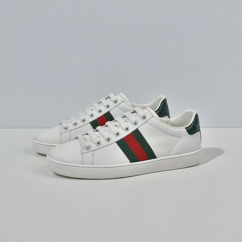Gucci Logo Sneaker - FashionPlug