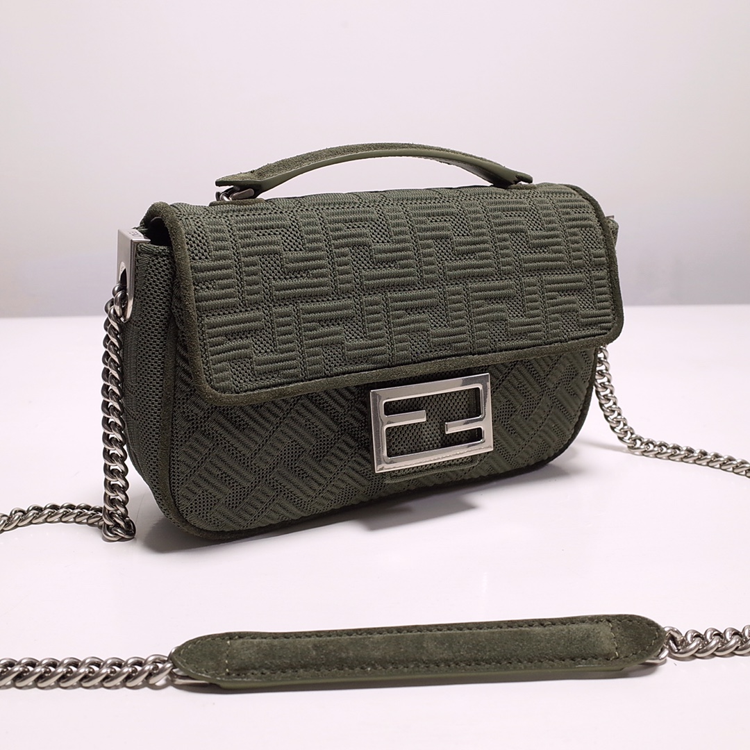 Fendi Iconic Medium Baguette Bag With Chain  (24-14.5-7CM)   8BR793 - FashionPlug