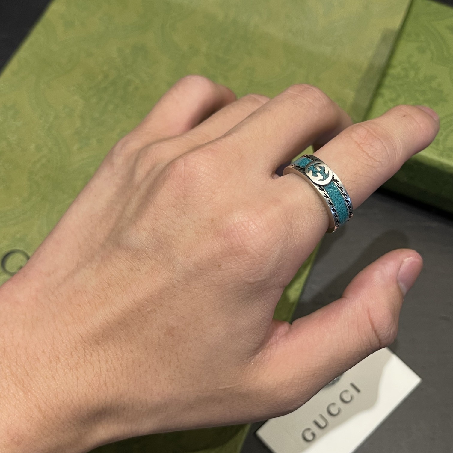 Gucci Ring with Interlocking G - FashionPlug