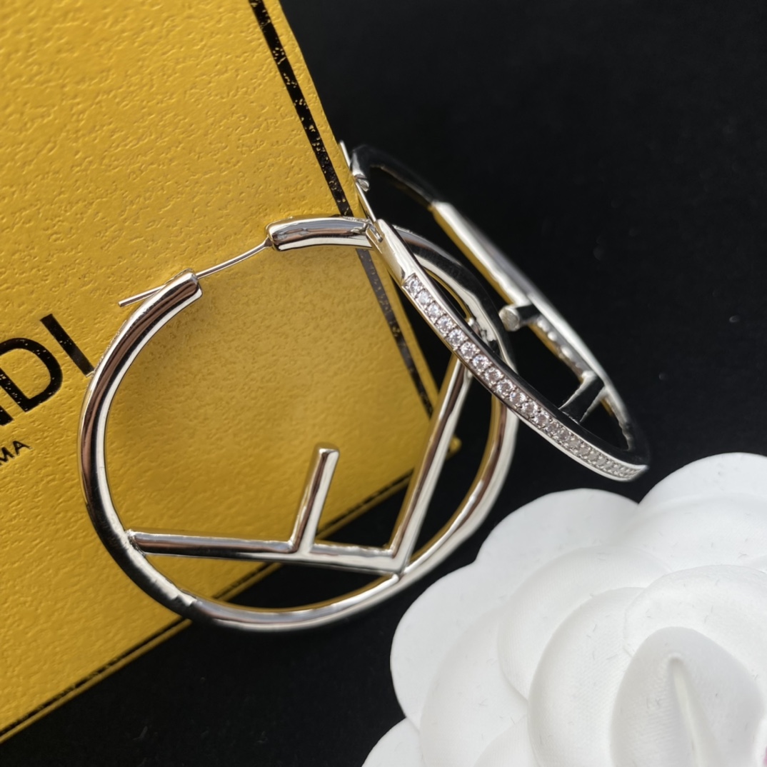 Fendi Earrings - FashionPlug