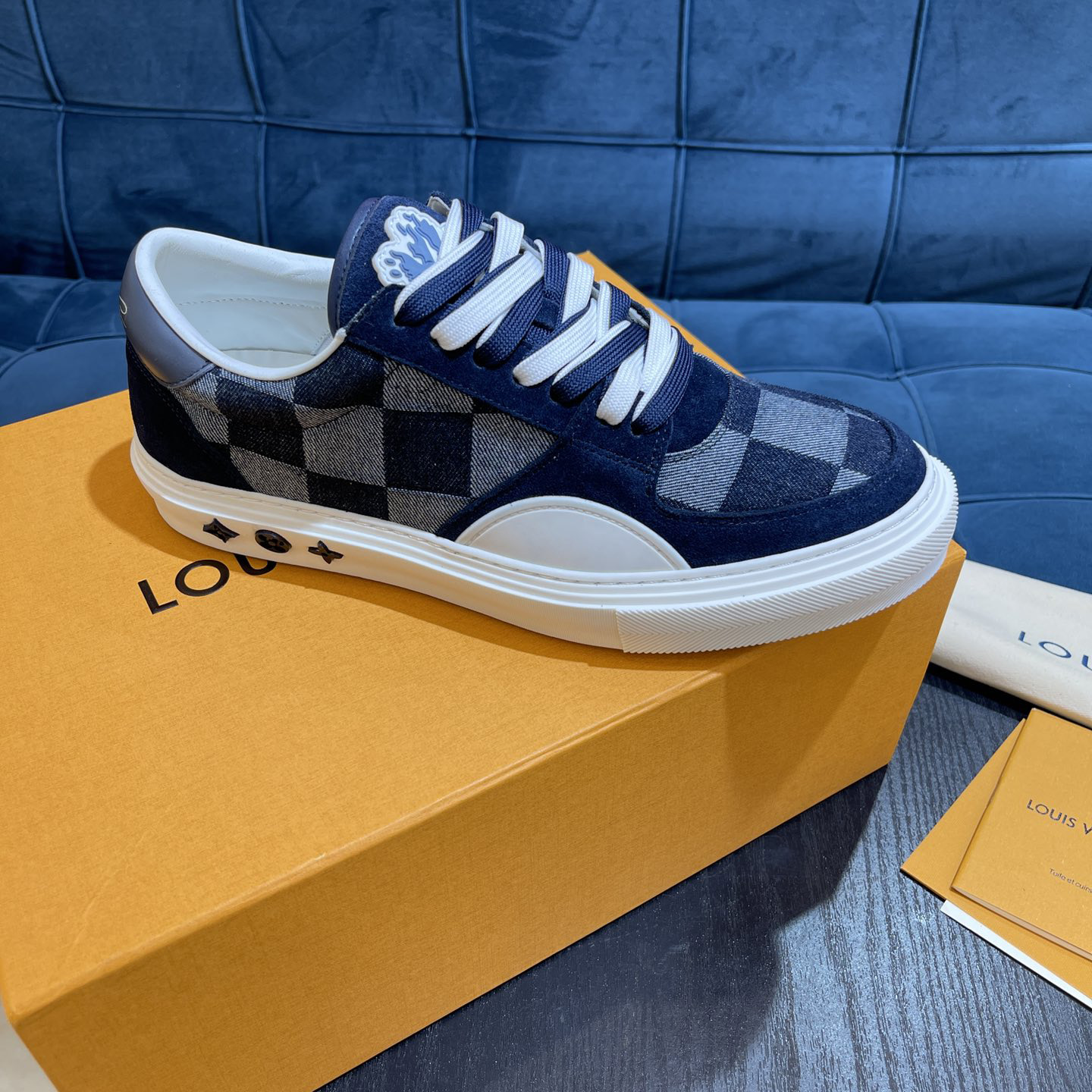 Louis Vuitton LV Ollie Sneaker      - FashionPlug