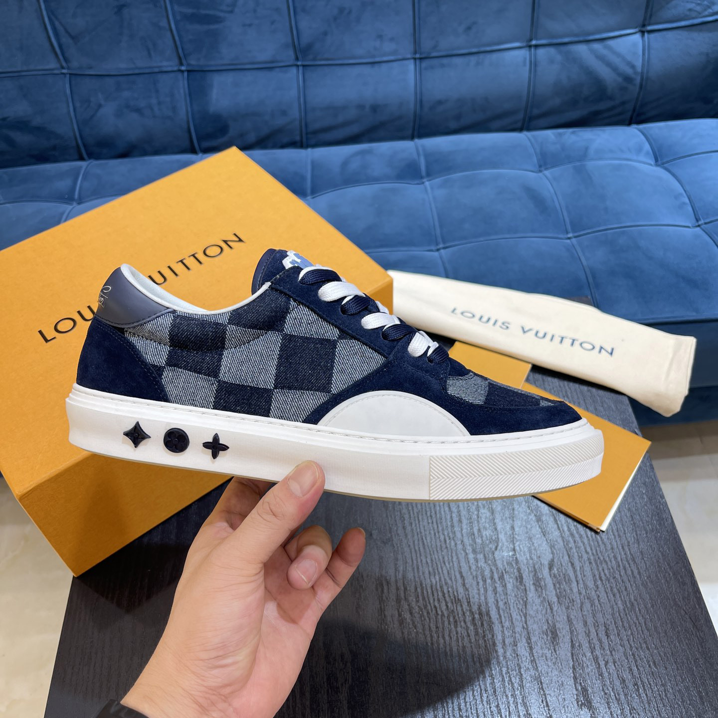 Louis Vuitton LV Ollie Sneaker      - FashionPlug