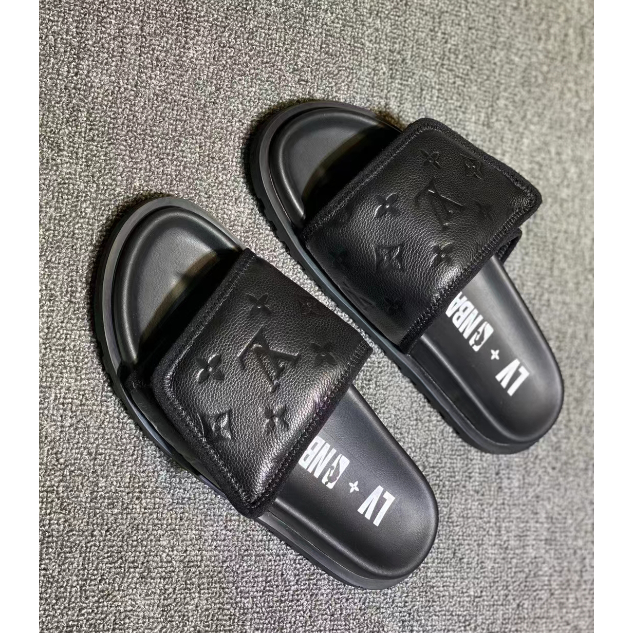 Louis Vuitton Pool Pillow Comfort Mules - FashionPlug