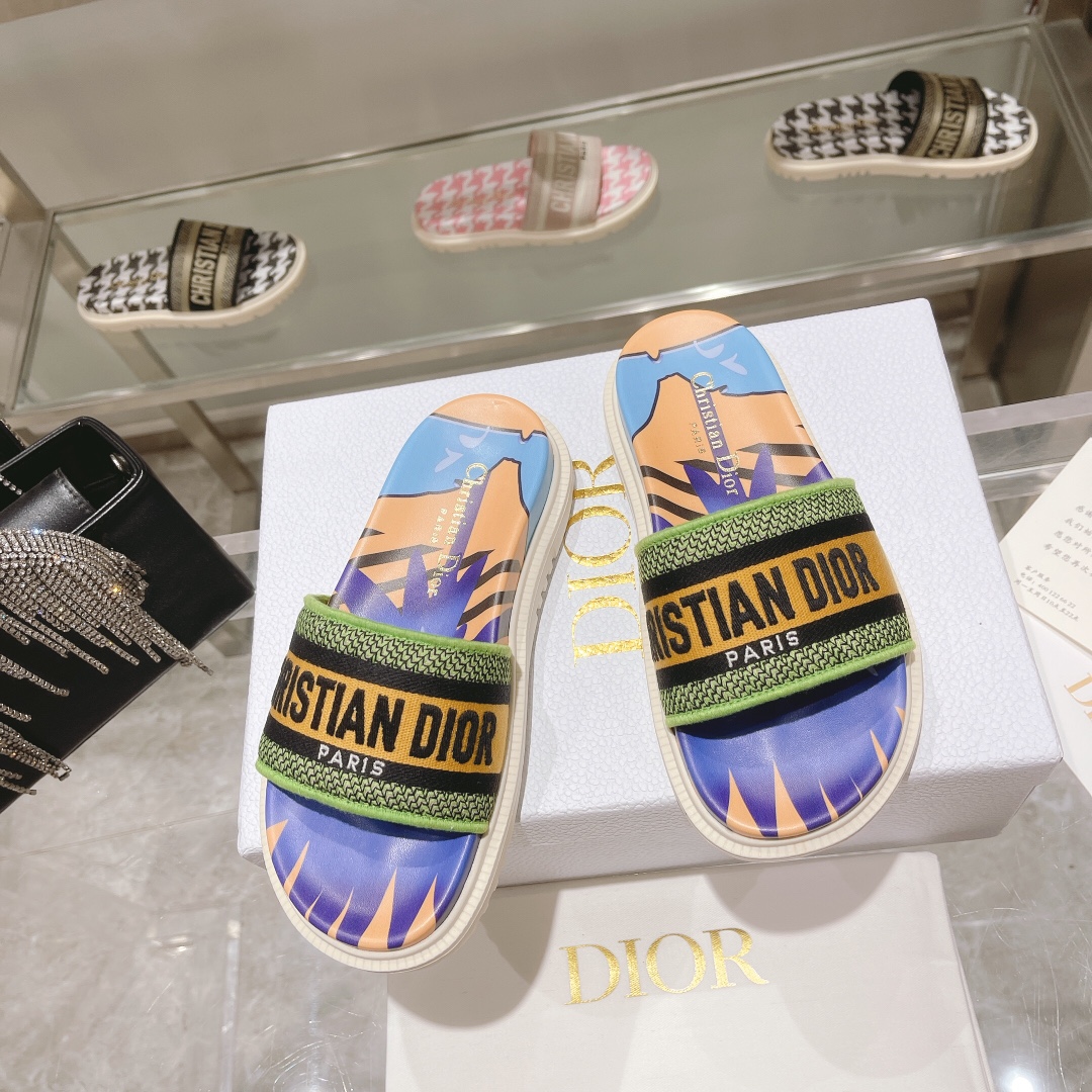 Dior Dway Slide - FashionPlug