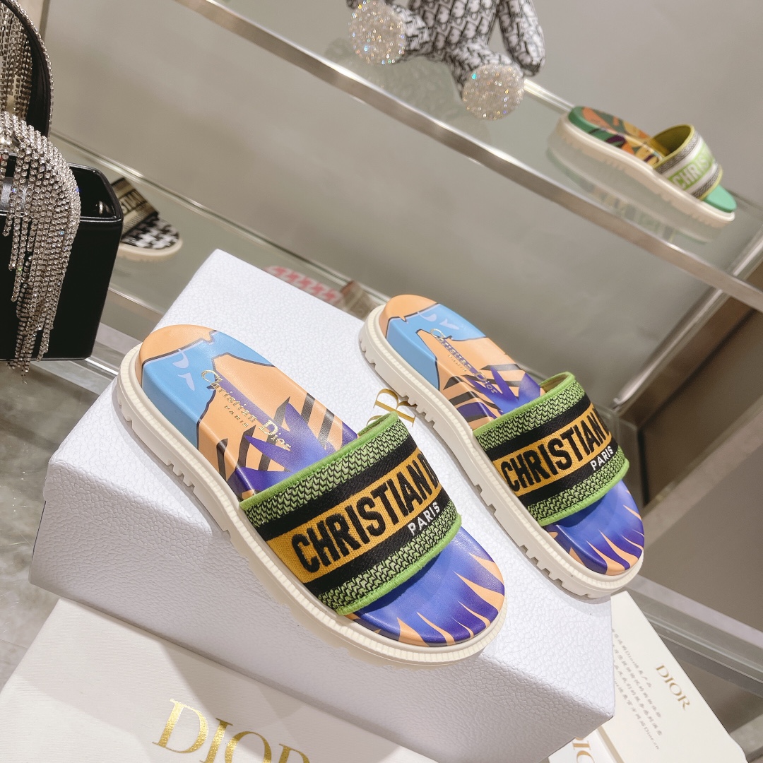 Dior Dway Slide - FashionPlug
