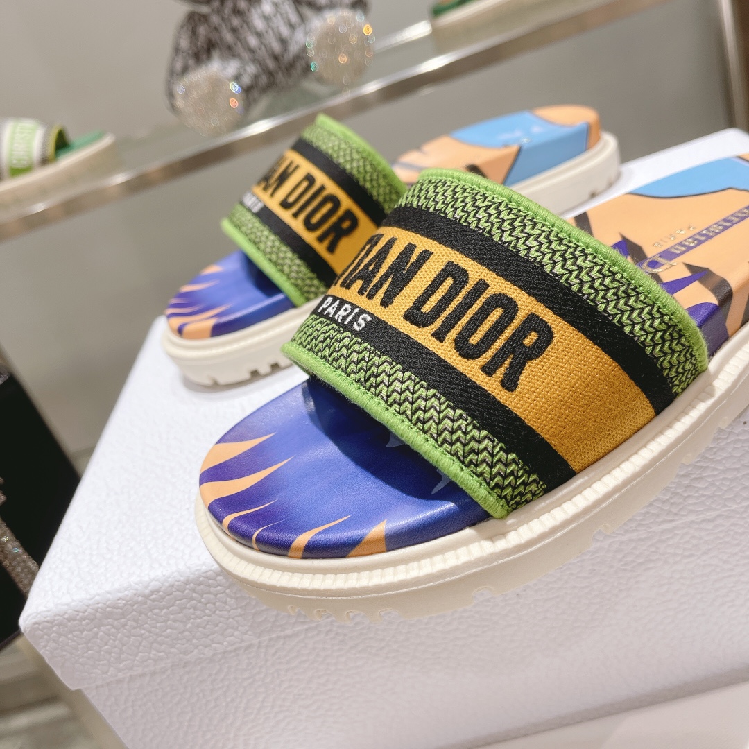 Dior Dway Slide - FashionPlug