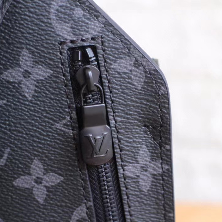 Louis Vuitton Saumur Slingbag(13-18-3.5CM)  M45912 - FashionPlug