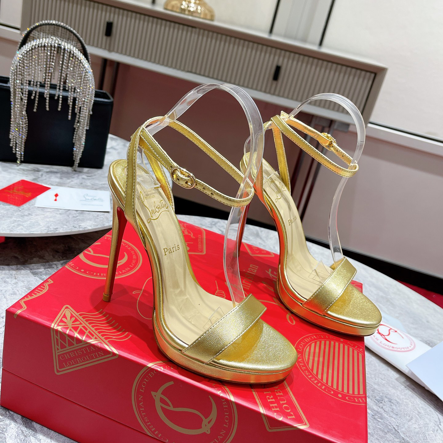 Christian Louboutin   Loubi Queen Sandal(12CM) - FashionPlug