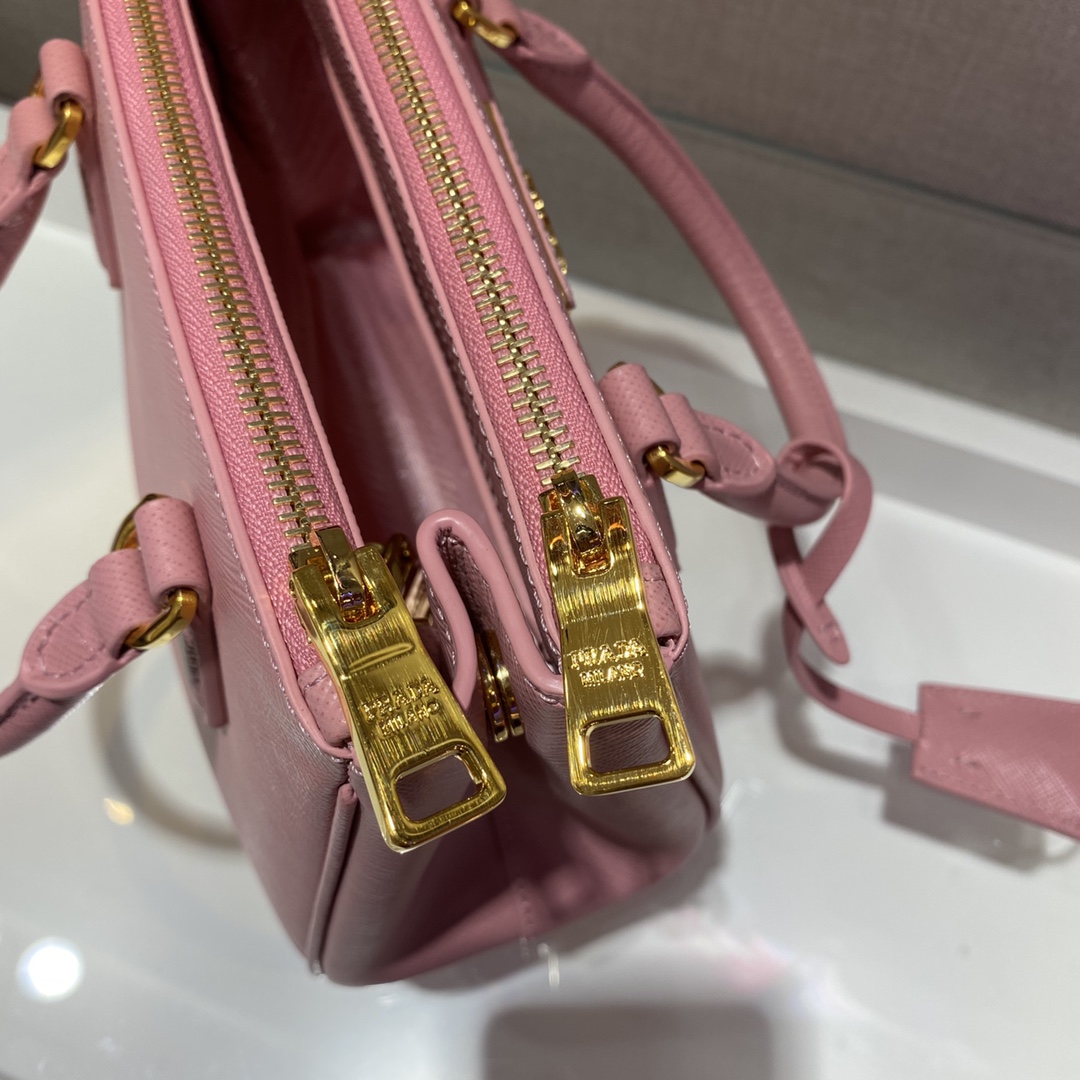 Prada Galleria Saffiano Leather Micro-Bag(20-14.5-9.5cm)   1BA906 - FashionPlug