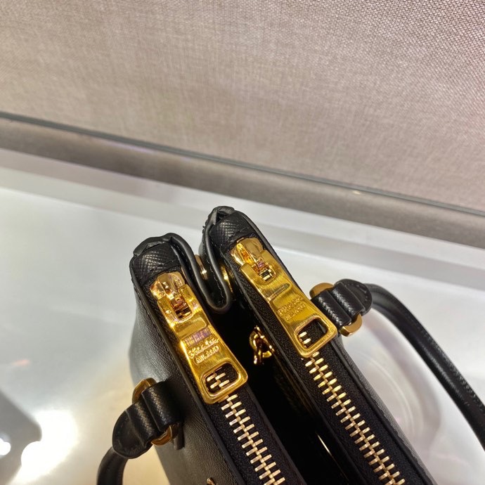 Prada Galleria Saffiano Leather Micro-Bag(20-14.5-9.5cm)   1BA906 - FashionPlug