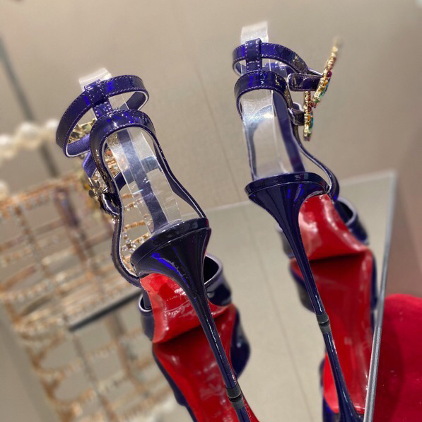 Christian Louboutin Maravilla Pump - FashionPlug