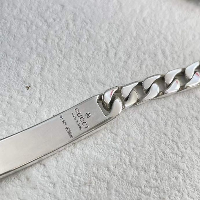Gucci Ghost Chain Bracelet In Silver - FashionPlug