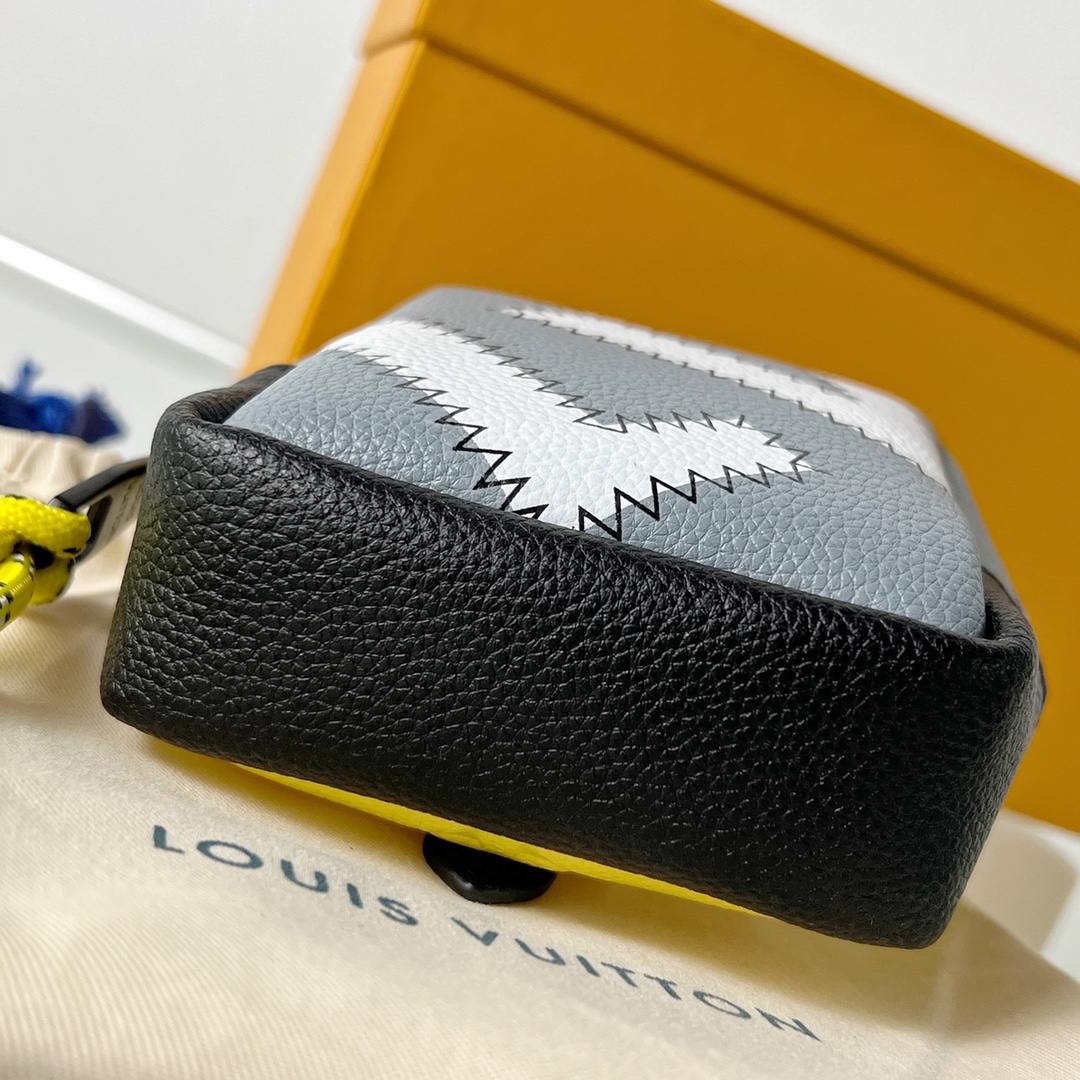 Louis Vuitton Colour Blocks Squared Pouch  M00739 - FashionPlug