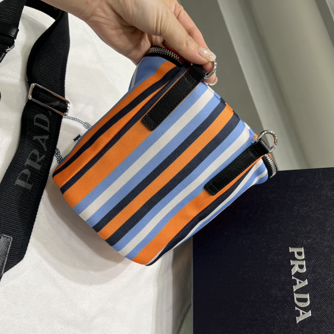 Prada Printed Canvas Shoulder Bag(21-15-15cm)   2VH147 - FashionPlug