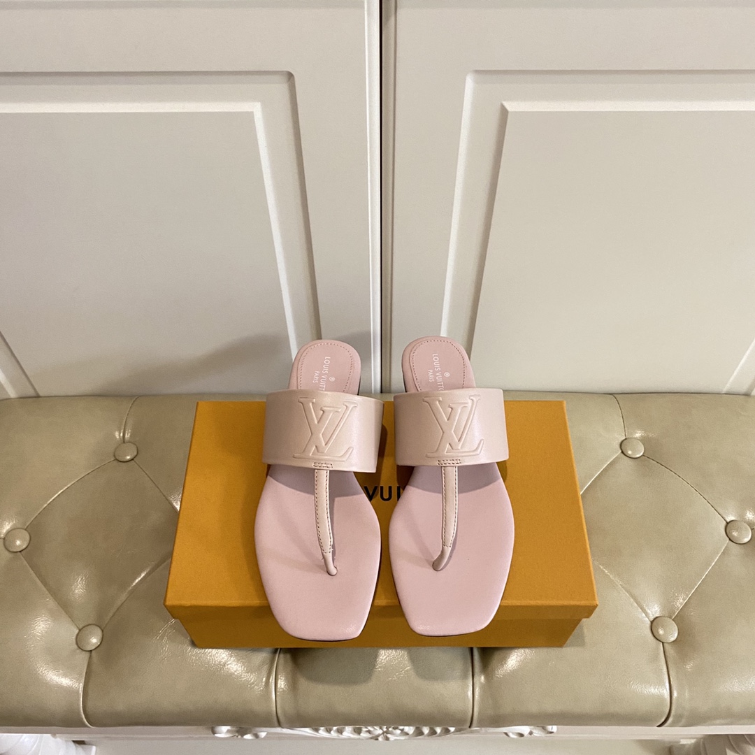 Louis Vuitton Drapy Flat Thong In Nude    1AAB3Z - FashionPlug