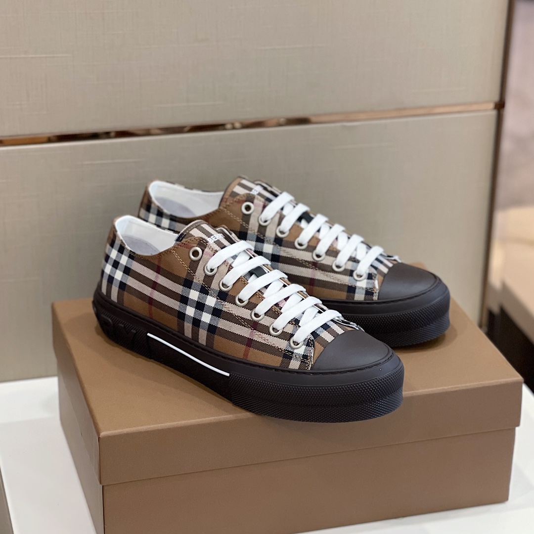 Burberry Vintage Check Cotton Sneakers - FashionPlug