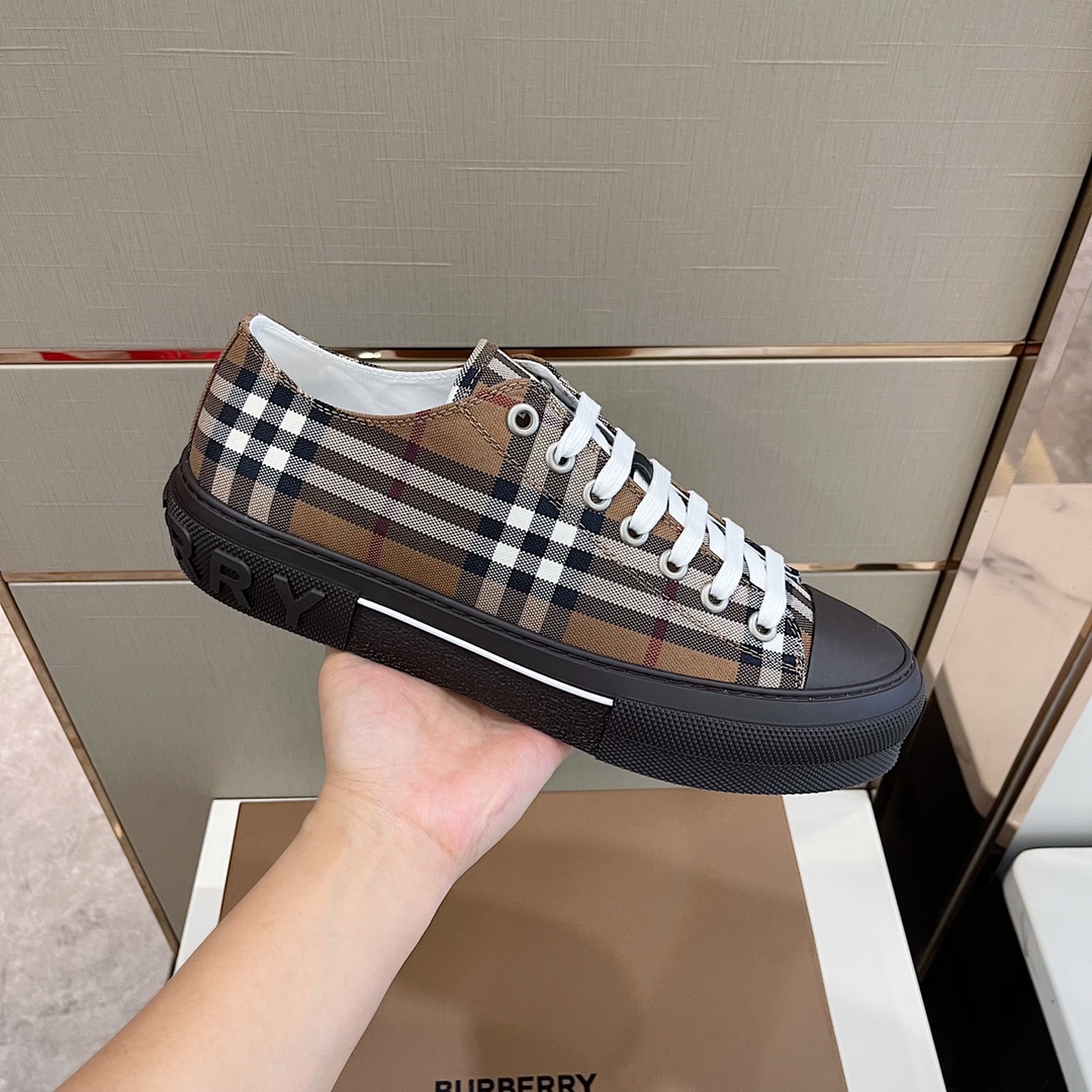 Burberry Vintage Check Cotton Sneakers - FashionPlug