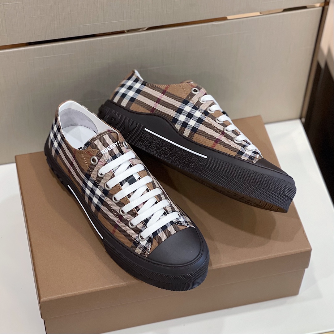 Burberry Vintage Check Cotton Sneakers - FashionPlug
