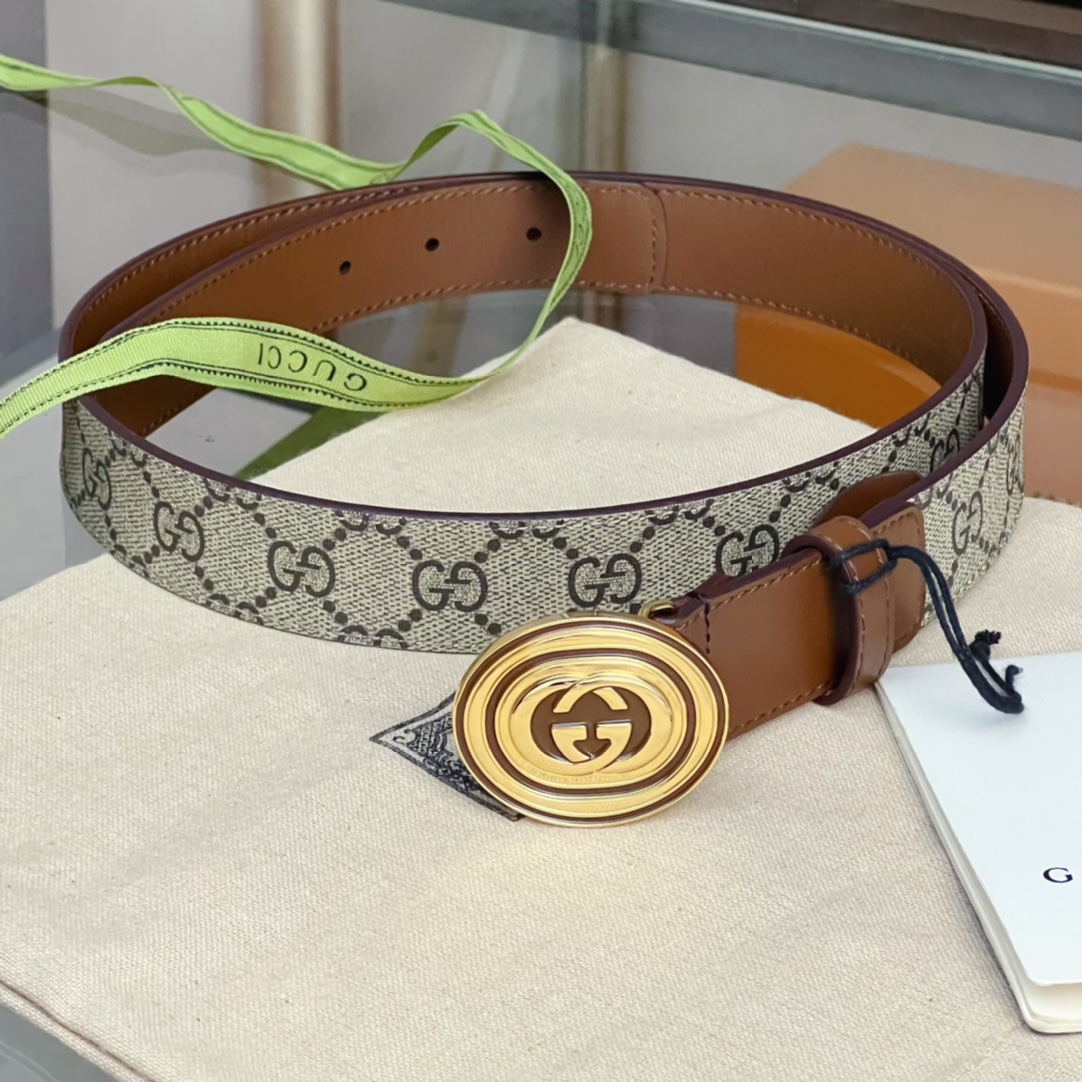 Gucci  Belt With Interlocking G Oval Buckle - FashionPlug
