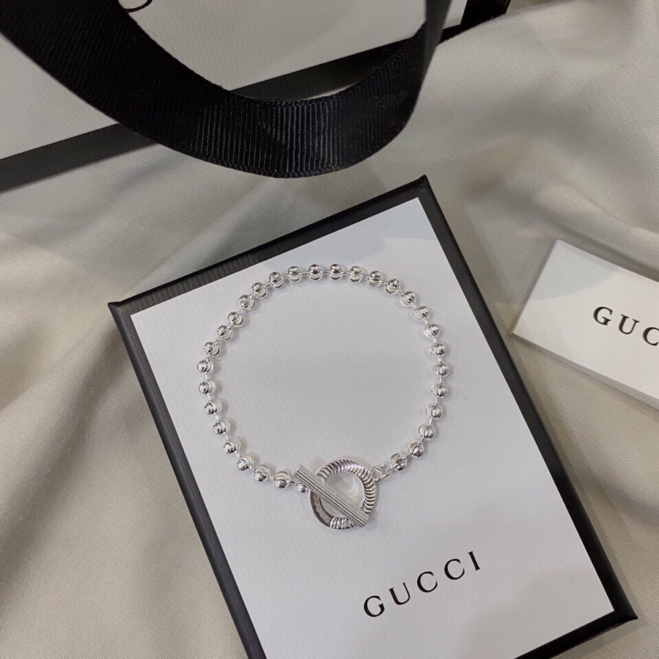 Gucci Silver Boule Chain Bracelet - FashionPlug