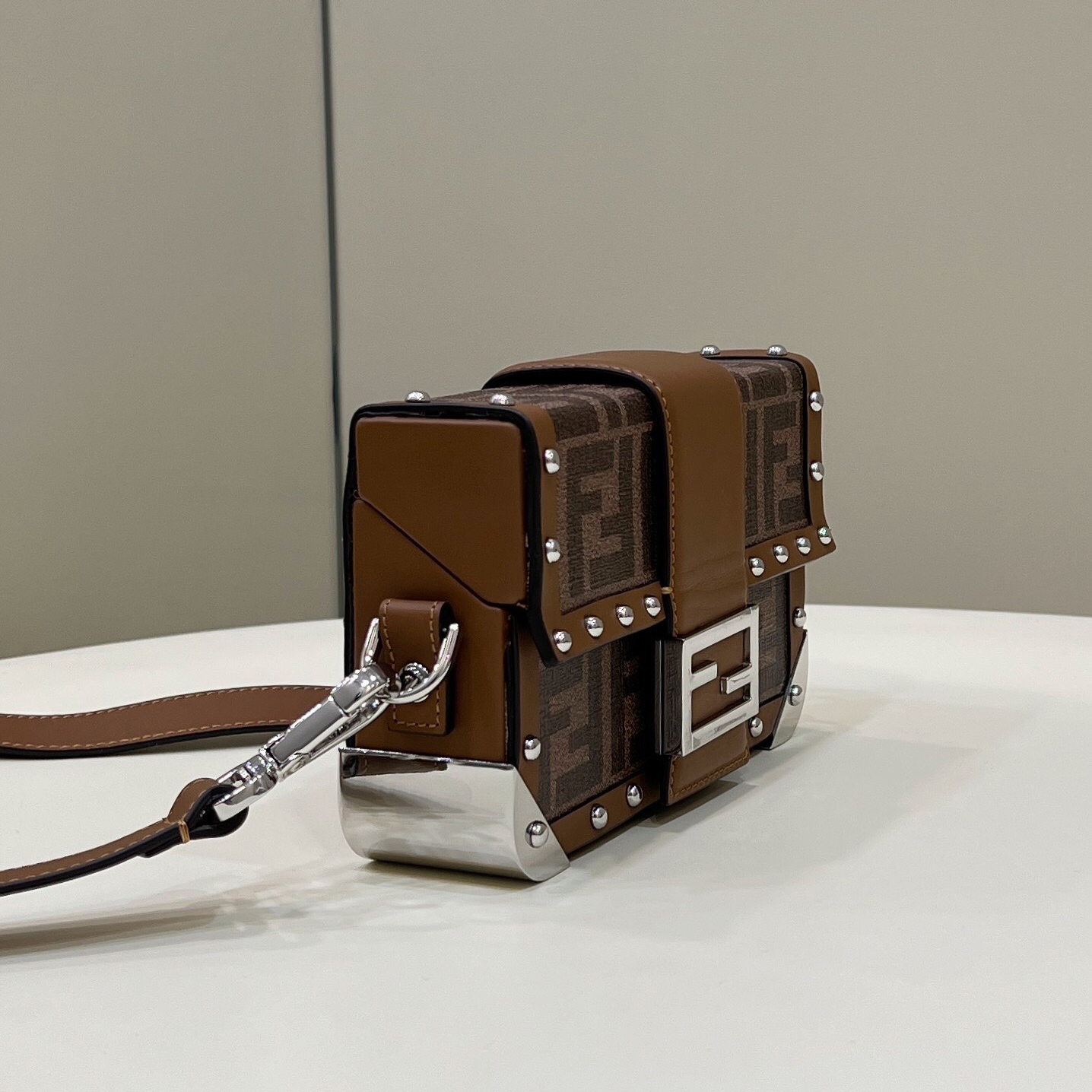 Fendi Baguette Trunk Mini Brown Fabric Bag(18.5-11.5-5cm) - FashionPlug