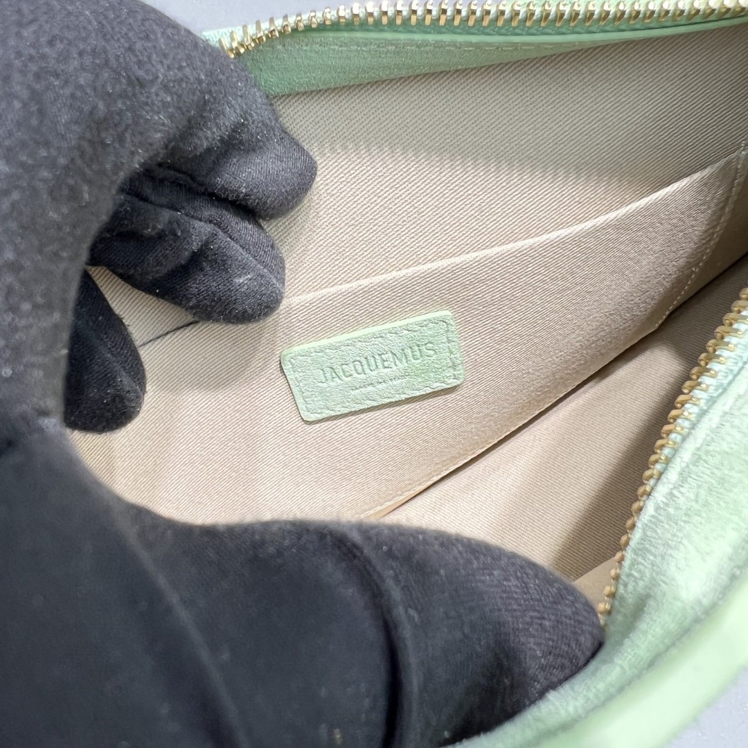 Jacquemus La Vague Ocean Curve Shoulder Bag(33-14.5-6cm) - FashionPlug