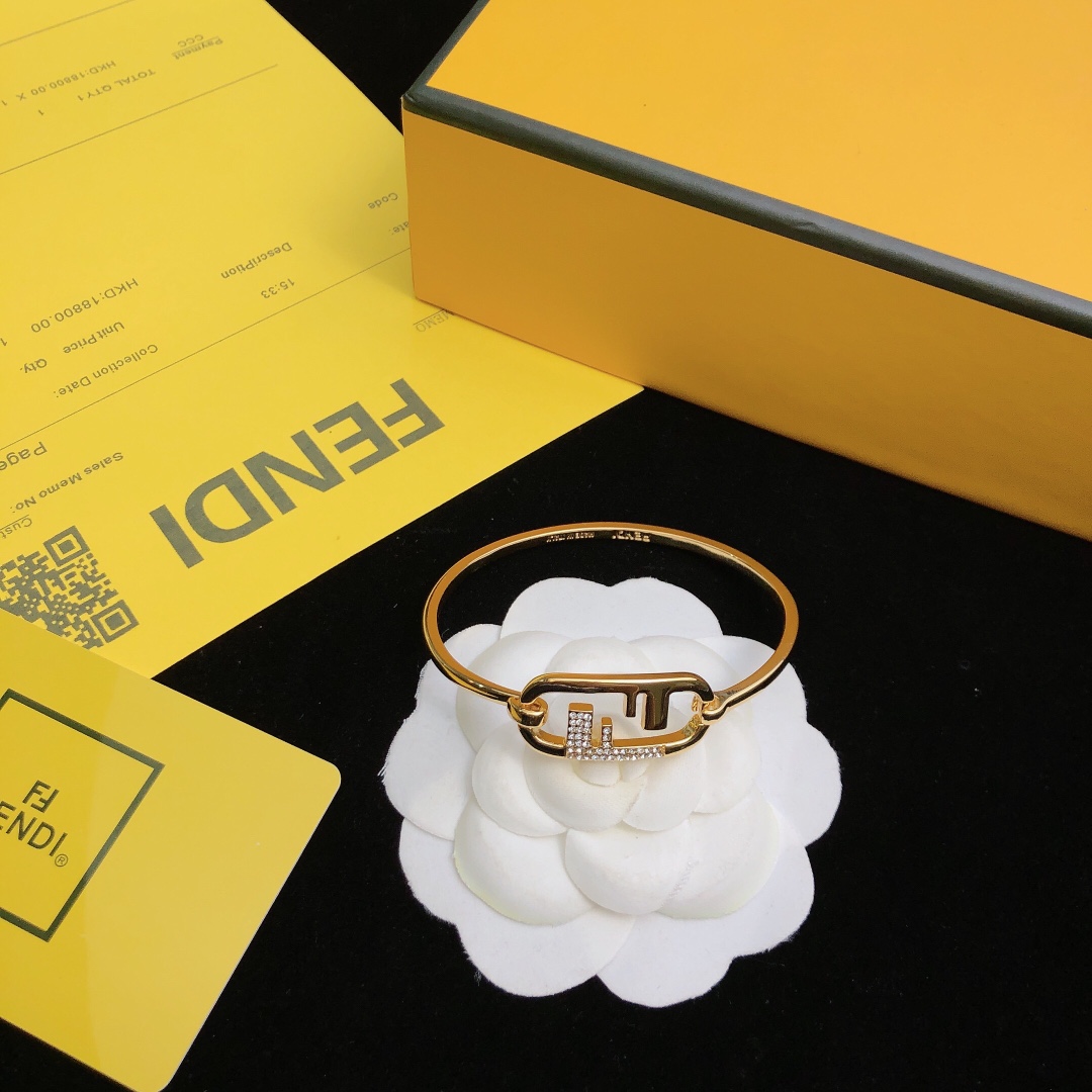 Fendi O’Lock Bracelet - FashionPlug