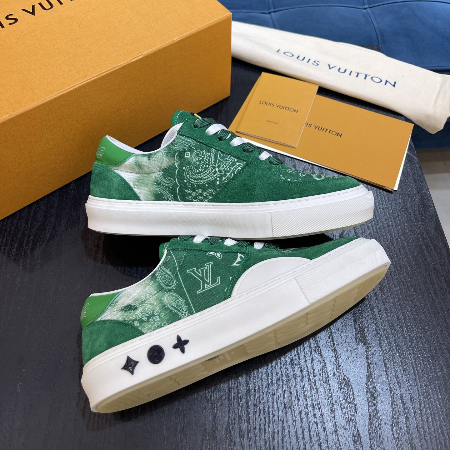 Louis Vuitton LV Ollie Sneaker      - FashionPlug