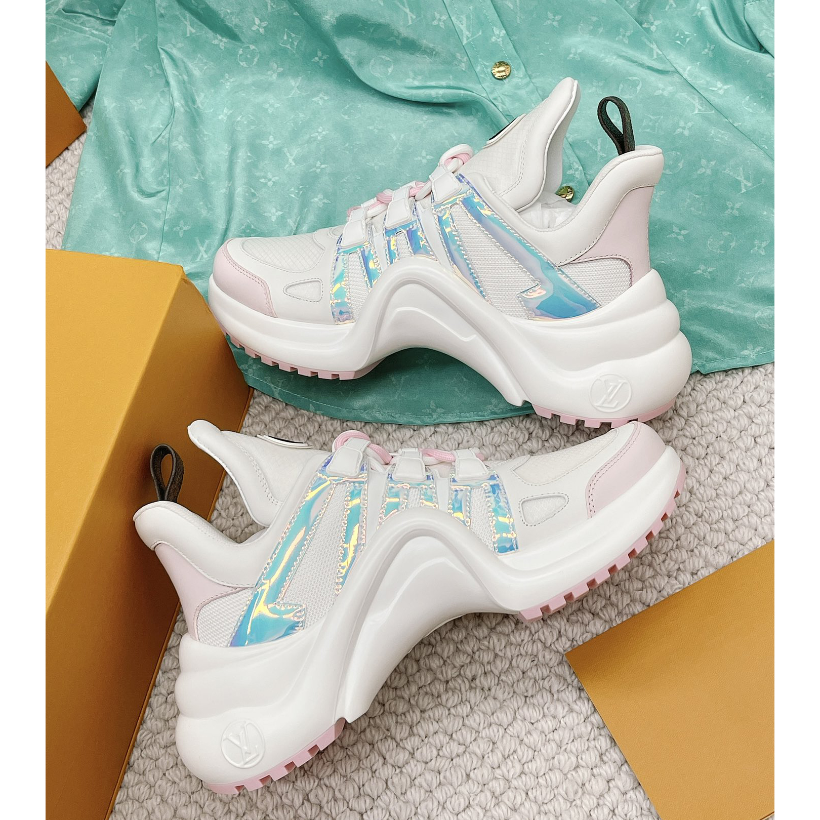 Louis Vuitton LV Archlight Sneaker    - FashionPlug