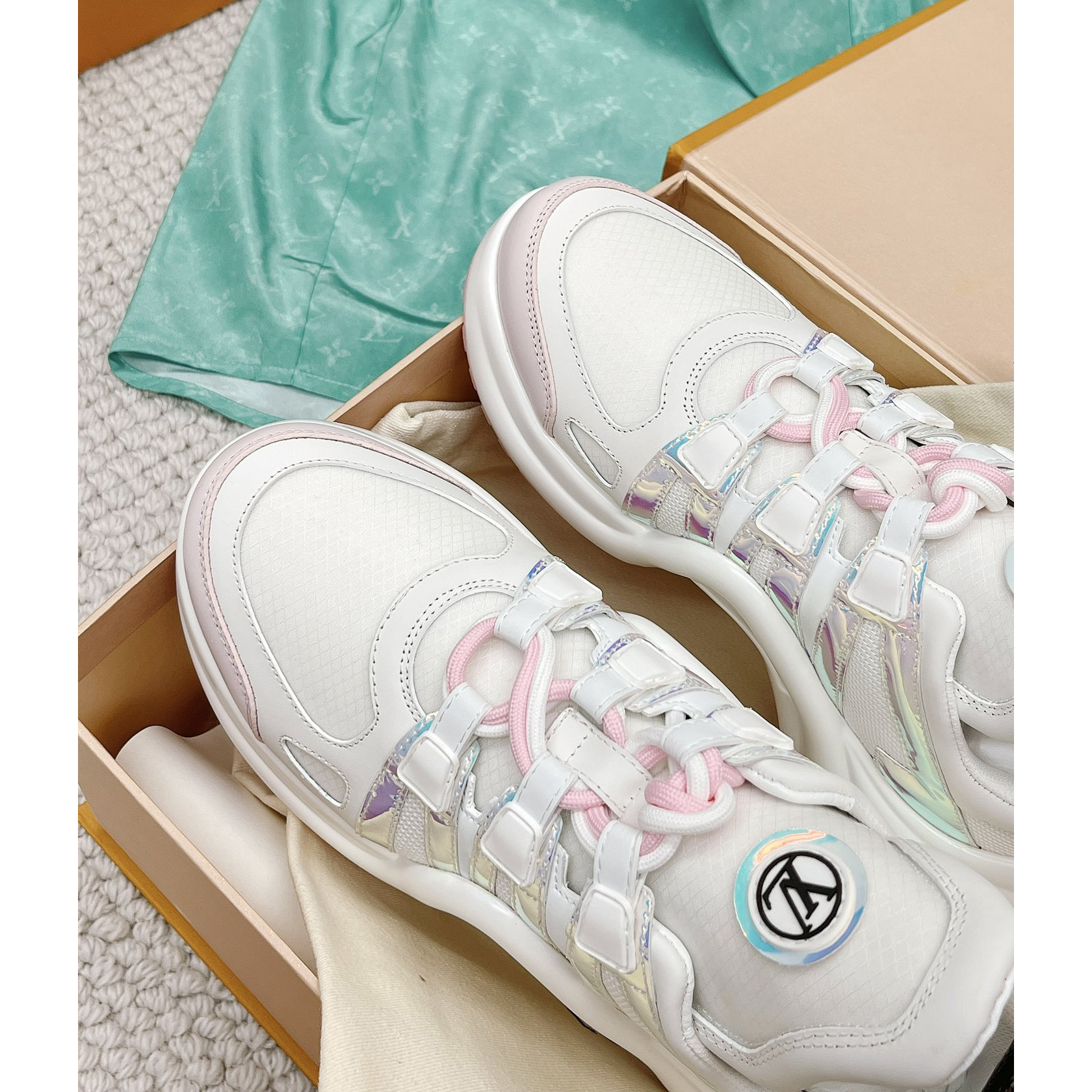 Louis Vuitton LV Archlight Sneaker    - FashionPlug