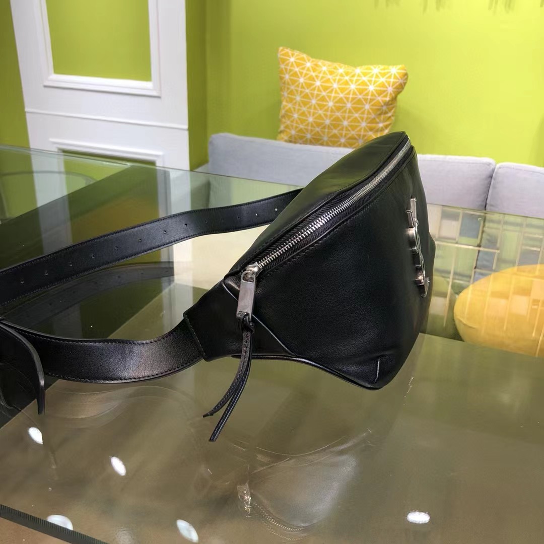 Saint Laurent Logo Bumbag（25-14-3.5cm） - FashionPlug