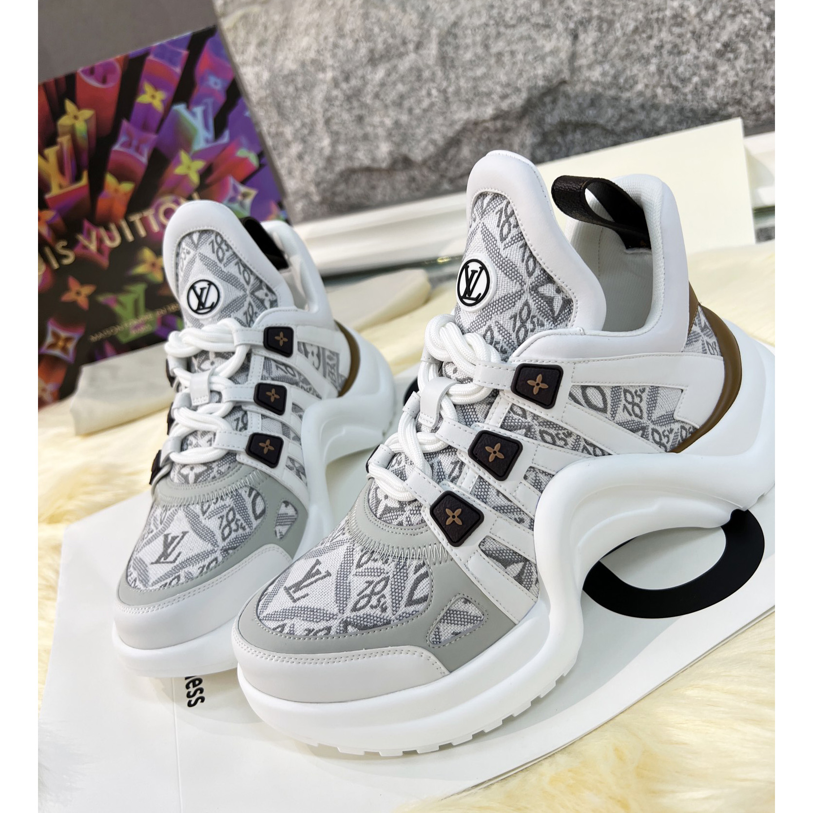 Louis Vuitton LV Archlight Sneaker   1AAIX3 - FashionPlug